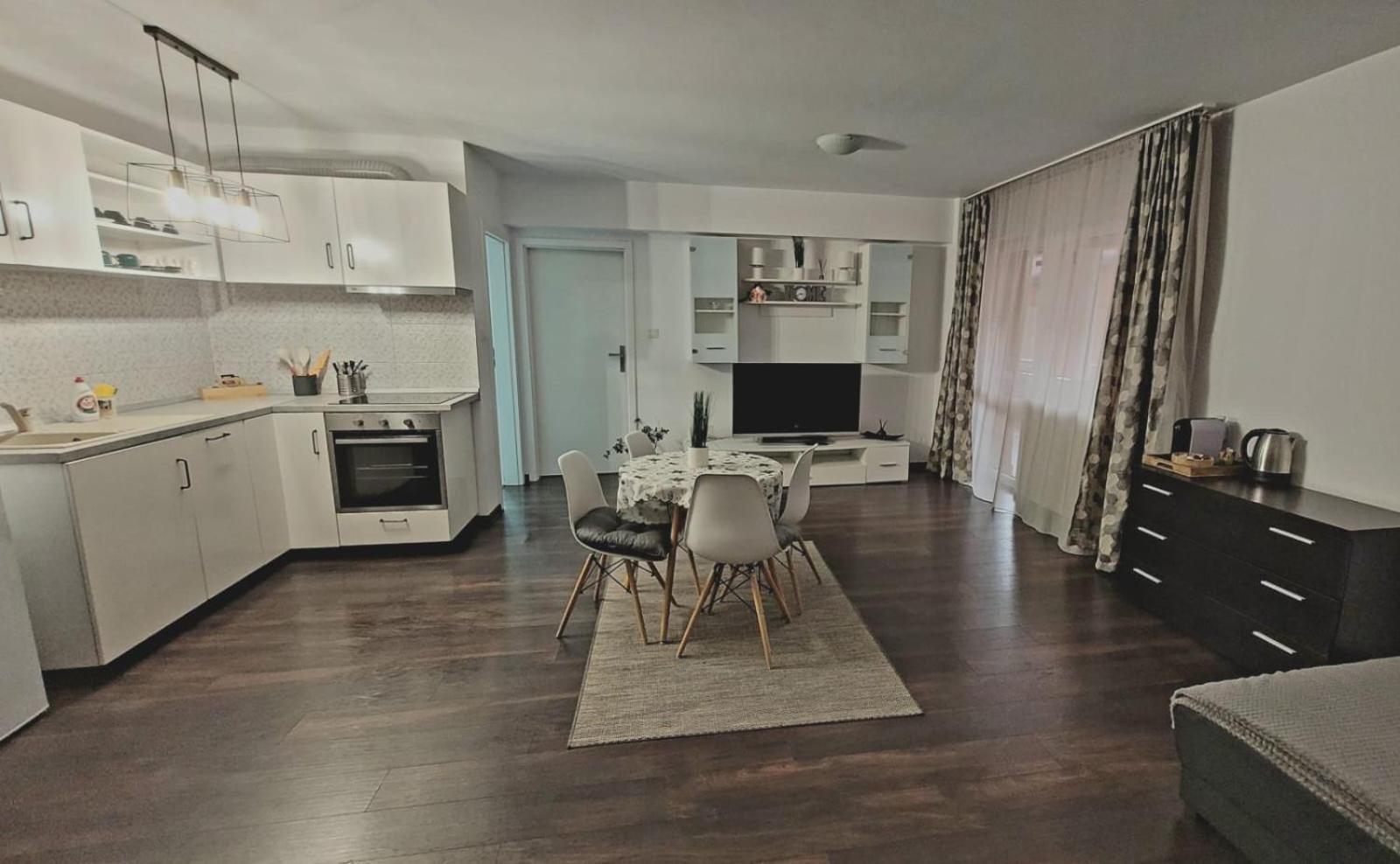 Studio Fortuna Park Sfantu Gheorghe  ภายนอก รูปภาพ